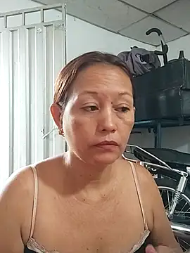 marinita13 online show from 11-29-25, 04:18