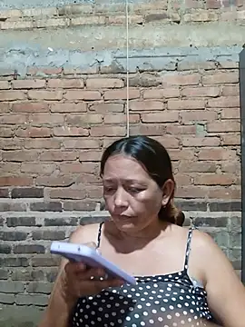 Snapshot of marinita13 chatting on 06-13-26, 12:52 marinita13 online show from 06-13-26, 12:52