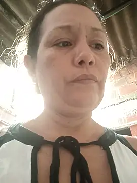 Snapshot of marinita13 chatting on 07-26-26, 04:25 marinita13 online show from 07-26-26, 04:25