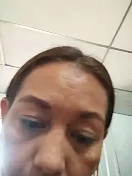 marinita13 online show from 11-17-25, 02:54