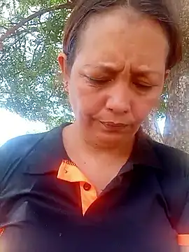 Snapshot of marinita13 chatting on 06-21-26, 04:35 marinita13 online show from 06-21-26, 04:35