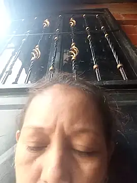 Snapshot of marinita13 chatting on 06-16-26, 07:03 marinita13 online show from 06-16-26, 07:03