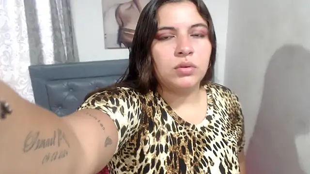 Snapshot of sarah_aguilar chatting on 05-24-26, 01:11 sarah aguilar online show from 05-24-26, 01:11
