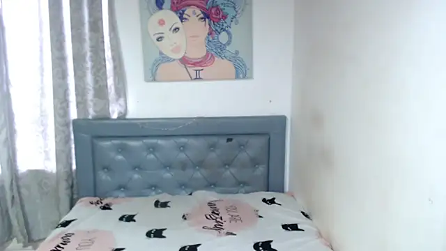 sarah aguilar online show from 10-28-25, 03:33