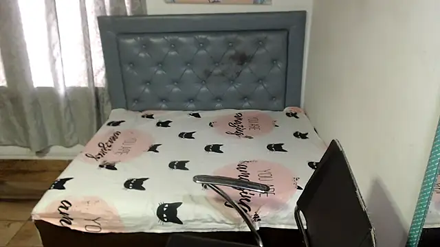 sarah aguilar online show from 03-30-26, 04:41