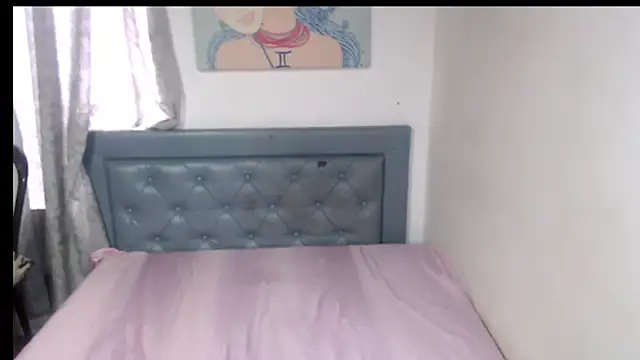 sarah aguilar online show from 11-24-25, 06:52