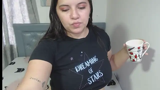 sarah aguilar online show from 02-04-26, 03:40