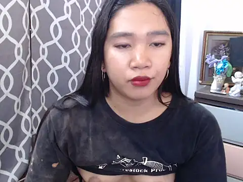 Snapshot of slut_clio chatting on 09-25-25, 03:45 slut clio online show from 09-25-25, 03:45