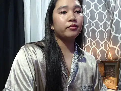 Snapshot of slut_clio chatting on 10-26-25, 08:31 slut clio online show from 10-26-25, 08:31