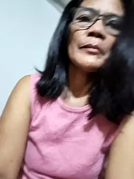 Snapshot of ImYourWoman_55 chatting on 04-30-26, 10:25 ImYourWoman 55 online show from 04-30-26, 10:25