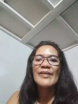Snapshot of ImYourWoman_55 chatting on 05-21-26, 11:35 ImYourWoman 55 online show from 05-21-26, 11:35