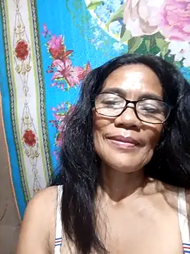 Snapshot of ImYourWoman_55 chatting on 10-09-25, 07:03 ImYourWoman 55 online show from 10-09-25, 07:03