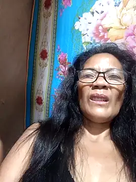 Snapshot of ImYourWoman_55 chatting on 09-10-25, 11:15 ImYourWoman 55 online show from 09-10-25, 11:15