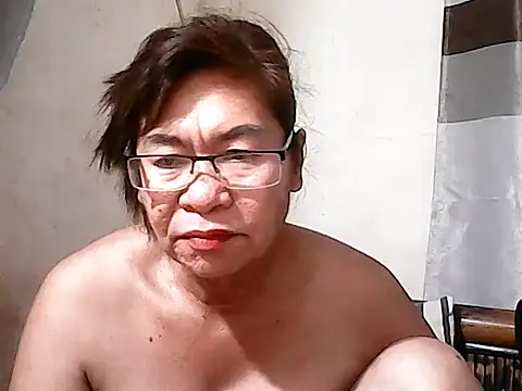 Hottestsexxy Elynnn online show from 04-10-26, 09:38