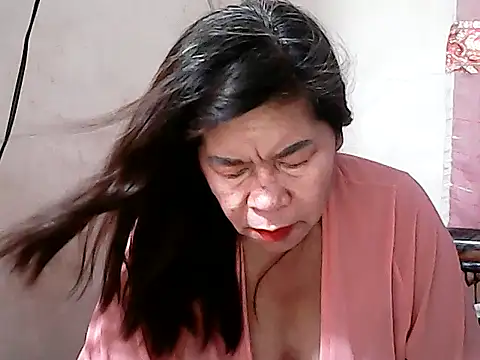 Hottestsexxy Elynnn online show from 03-19-26, 06:41