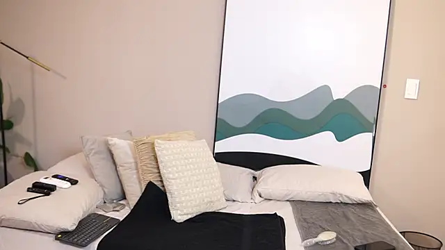 Ariaa Isabell online show from 10-14-25, 06:19