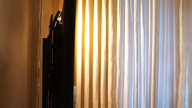 Ariaa Isabell online show from 10-16-25, 06:27