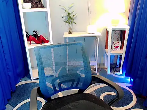 Snapshot of ladydesiree88 chatting on 09-30-25, 12:49 ladydesiree88 online show from 09-30-25, 12:49