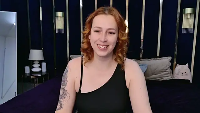 Evie Bennet online show from 10-10-25, 10:49