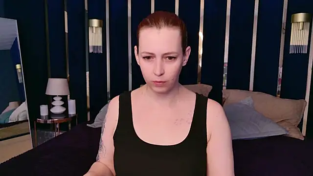 Evie Bennet online show from 10-04-25, 10:39