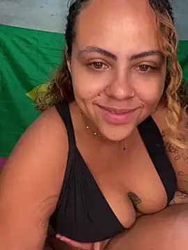 Chloe Leaozinho online show from 06-14-26, 02:40