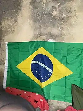 Chloe Leaozinho online show from 06-19-26, 01:44