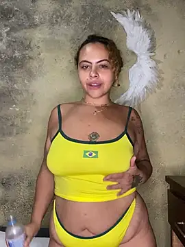 Snapshot of Chloe_Leaozinho chatting on 04-29-26, 12:42 Chloe Leaozinho online show from 04-29-26, 12:42