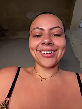 Chloe Leaozinho online show from 07-10-26, 12:49