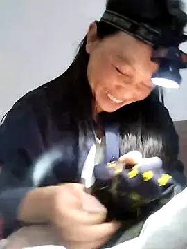 Tiyir597 online show from 03-18-26, 02:08