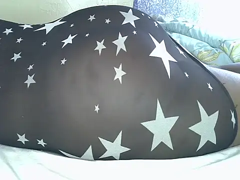 Snapshot of Ntshire chatting on 02-12-26, 06:13 Ntshire online show from 02-12-26, 06:13