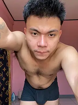 Snapshot of JerichoGutierez chatting on 06-17-26, 04:01 JerichoGutierez online show from 06-17-26, 04:01