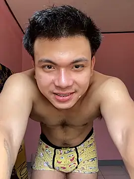 Snapshot of JerichoGutierez chatting on 06-15-26, 04:12 JerichoGutierez online show from 06-15-26, 04:12
