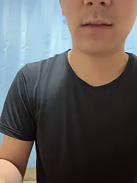 Snapshot of suzaku1229 chatting on 10-17-25, 12:18 suzaku1229 online show from 10-17-25, 12:18