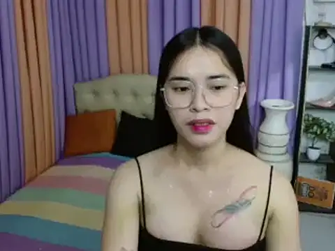 SeductiveAppleTS online show from 12-19-25, 05:32