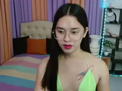 SeductiveAppleTS online show from 11-28-25, 05:24