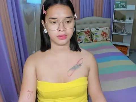 SeductiveAppleTS online show from 05-19-26, 05:36