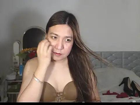 stellahugeX online show from 11-28-25, 08:25