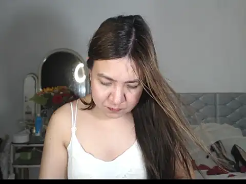 stellahugeX online show from 11-28-25, 08:42