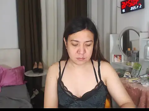 stellahugeX online show from 04-04-26, 08:04