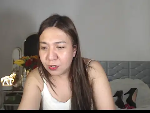 stellahugeX online show from 11-05-25, 05:10