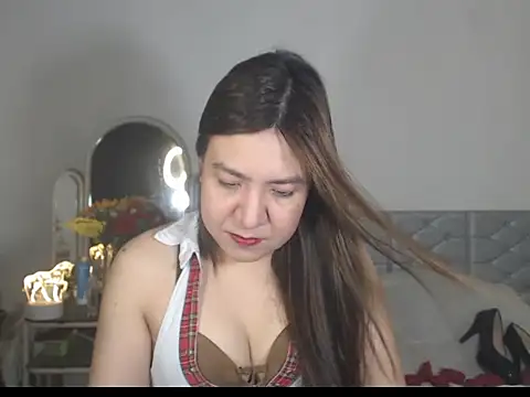 stellahugeX online show from 11-27-25, 03:56