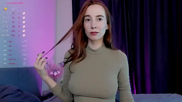 Snapshot of Honeyfern chatting on 10-07-25, 05:36 Honeyfern online show from 10-07-25, 05:36