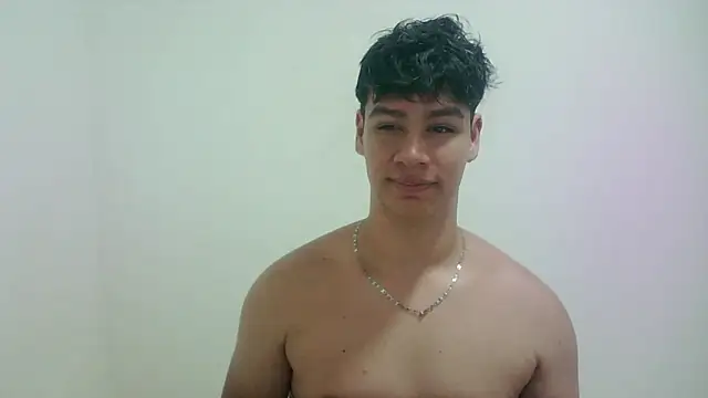 Snapshot of zeus_181 chatting on 06-05-26, 02:49 zeus 181 online show from 06-05-26, 02:49