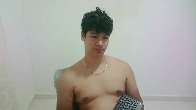 Snapshot of zeus_181 chatting on 07-22-26, 10:28 zeus 181 online show from 07-22-26, 10:28