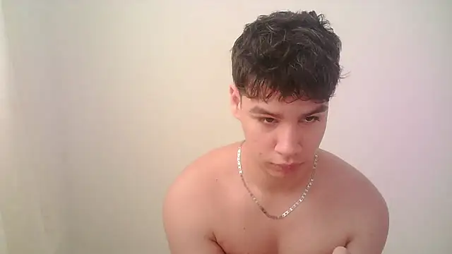 Snapshot of zeus_181 chatting on 06-03-26, 02:33 zeus 181 online show from 06-03-26, 02:33