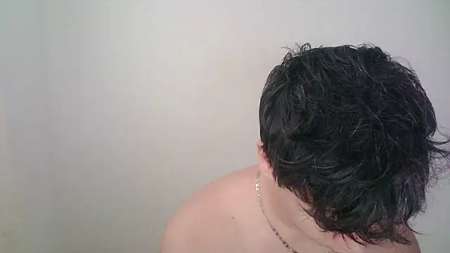 Snapshot of zeus_181 chatting on 07-06-26, 11:17 zeus 181 online show from 07-06-26, 11:17