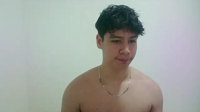 Snapshot of zeus_181 chatting on 04-27-26, 04:10 zeus 181 online show from 04-27-26, 04:10