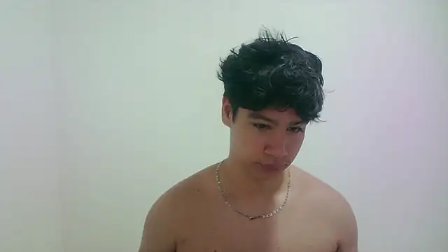 Snapshot of zeus_181 chatting on 05-23-26, 09:08 zeus 181 online show from 05-23-26, 09:08