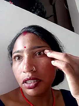 Snapshot of Payal-0143 chatting on 09-15-25, 11:21 Payal-0143 online show from 09-15-25, 11:21