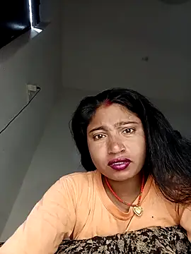 Snapshot of Payal-0143 chatting on 09-28-25, 04:52 Payal-0143 online show from 09-28-25, 04:52